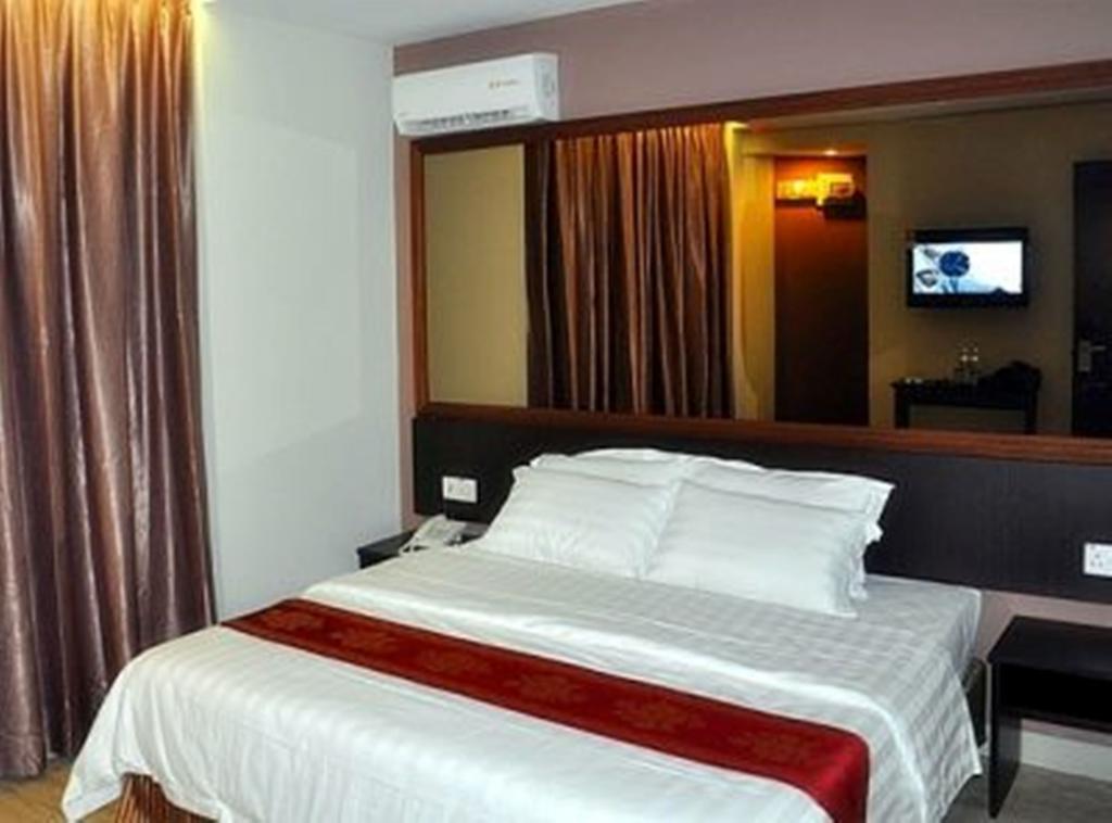 Goldenhill Hotel Kota Kinabalu Zimmer foto