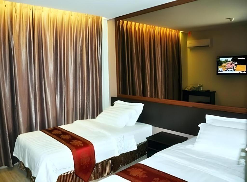 Goldenhill Hotel Kota Kinabalu Exterior foto